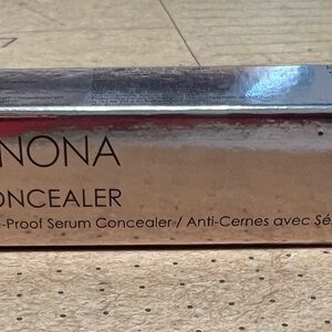 Natasha Denona Silver Concealer